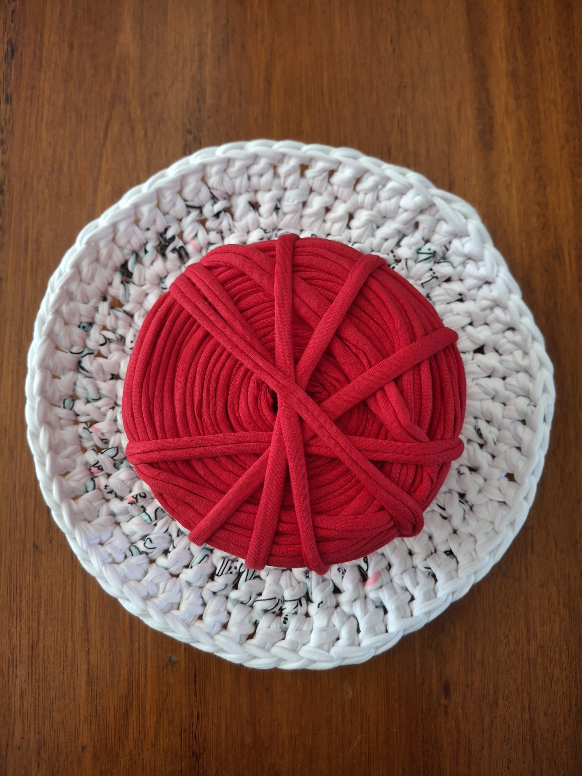 Red T-Shirt Yarn - Plain
